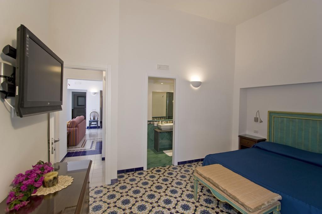La Culla Degli Angeli Hotel Amalfi Bagian luar foto
