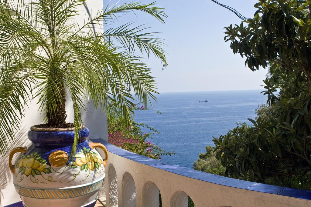La Culla Degli Angeli Hotel Amalfi Bagian luar foto