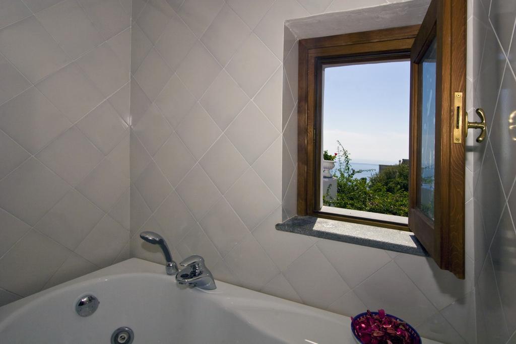 La Culla Degli Angeli Hotel Amalfi Bagian luar foto
