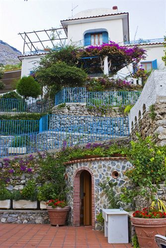 La Culla Degli Angeli Hotel Amalfi Bagian luar foto